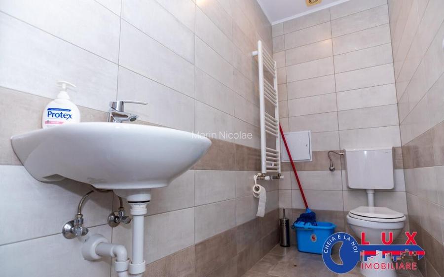 ID 8230 Spatiu central DE INCHIRIAT