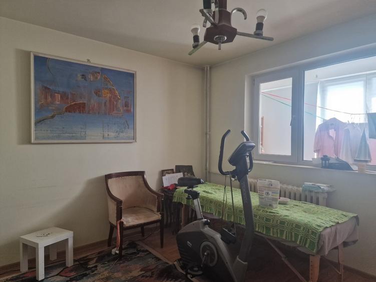 Drumul Taberei, Plaza Romania - 1