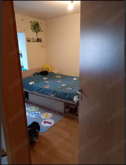 apartament de vanzare intre Torontalului si pia?a verde zona foarte buna - 9