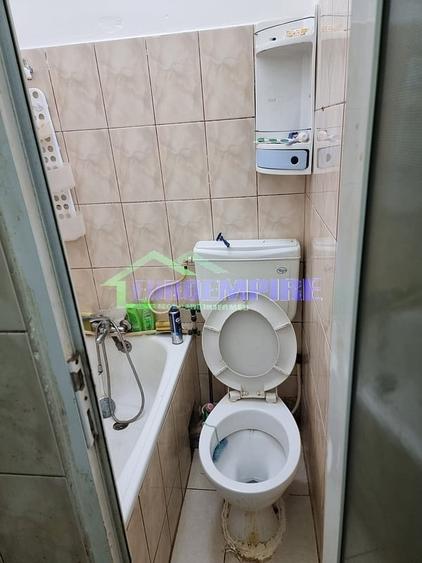 Garsoniera de vanzare zona Far - 6