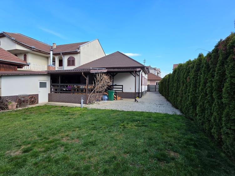 Vand casa zona Marasti Deva - 1