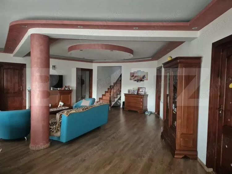 Casa de vanzare in Corunca, ideala pentru 2 familii sau pensiune - 1