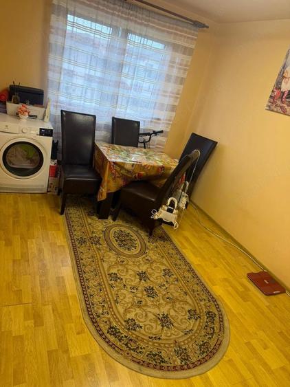 Privat vand apartament 3 camere in Bra?ov cartier Florilor - 1