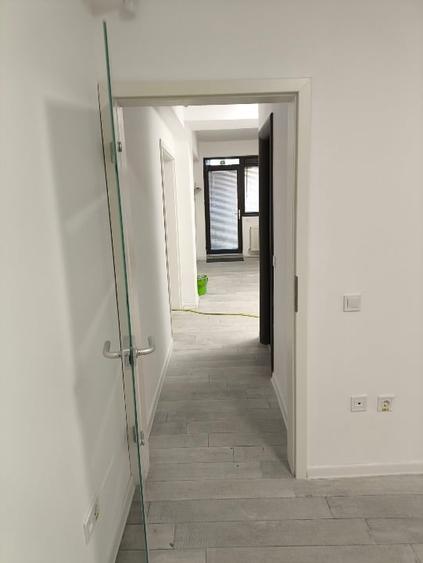 Spațiu ideal cabinet multi-specialități 105 mp + 2 grupuri sanitar – zonă 1 Mai - 3