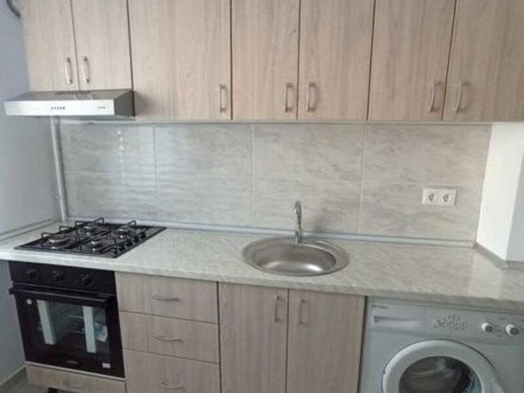 Titan , Parcul Teilor - 1