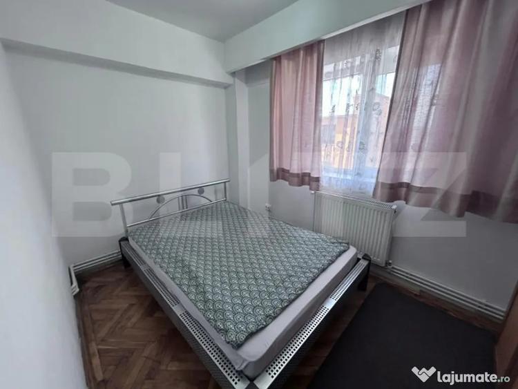 Apartament cu 3 camere semidecomandat în Central