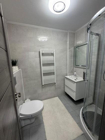 Apartament de vanzare - 3