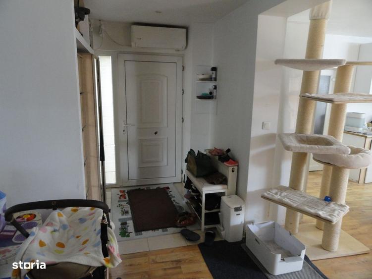 Casă cu 4 camere cu Teren 500 Mp în Central