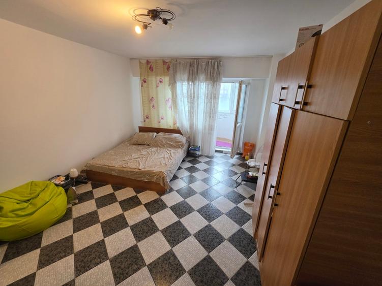 Piata Muncii, 5 minute metrou, pe Apostol Margarit, bloc 1987, reabilitat - 7