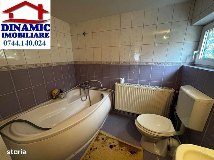 Casa, Bistri?a, 1000 mp teren. Pre? 590 eur/ luna - 1