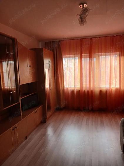 Inchiriez apartament 2 camere - 3