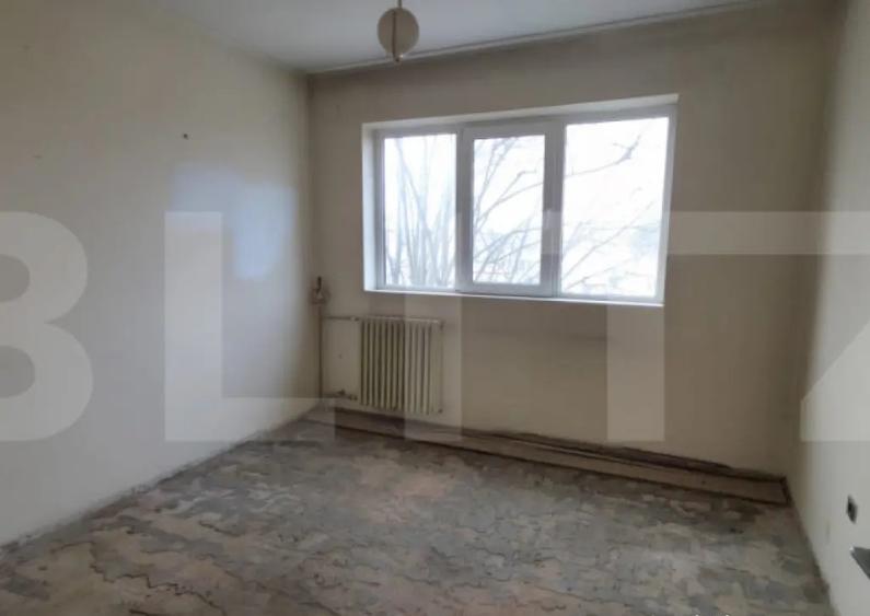 Apartament 2 camere ,strada Democratiei - 1