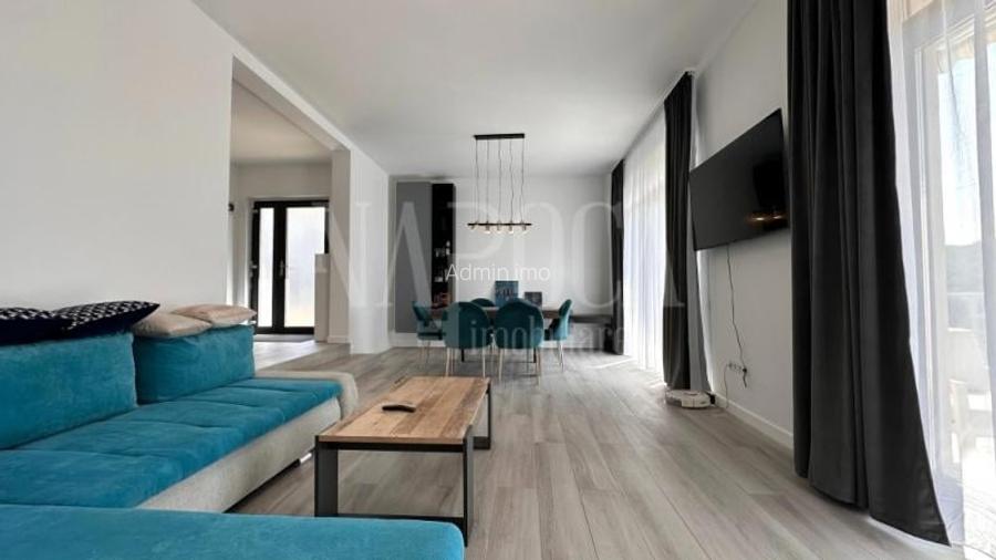 Casa 4 camere de vanzare in Floresti