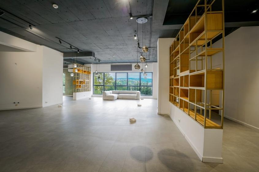 Spatiu comercial de vanzare, zona Taietura Turcului, cu preluare chiriasi - 1