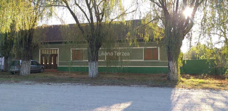 Casa de familie in zona rurala linistita. Casa de familie in zona rurala linistita.