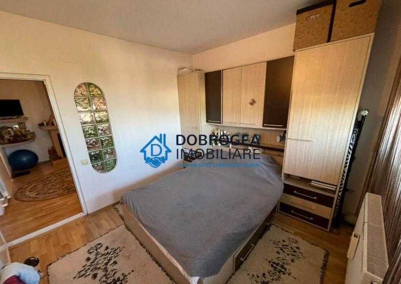 ZONA BIG- 2 CAMERE DECOMANDAT,50 MP. - 11