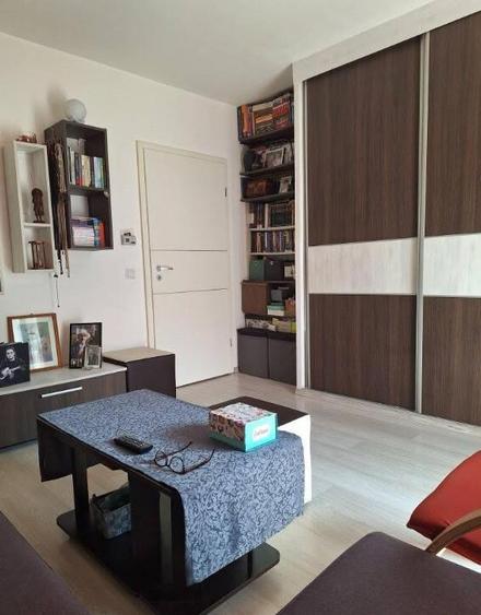 Apartament 2 camere, decomandat - zona Avantgarden - 1