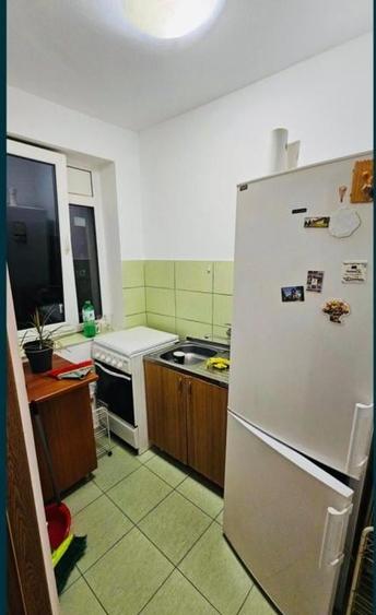 61500 euro-Titan -langa parc Ior- garsoniera bloc mixt - 2