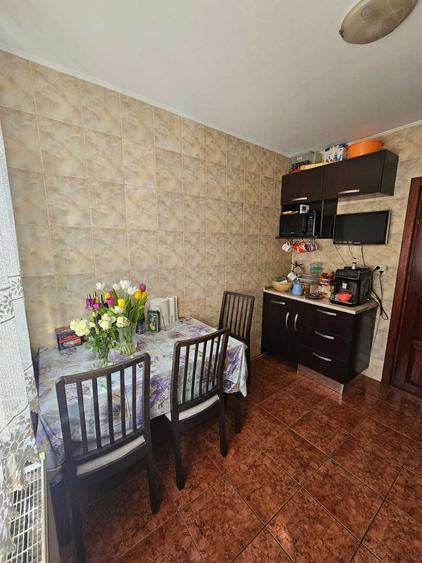 Apartament spatios 3 camere gata de mutare - 8