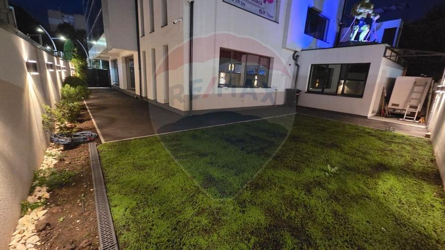 Spatiu comercial modern de inchiriat / 2 locuri de parcare - 36