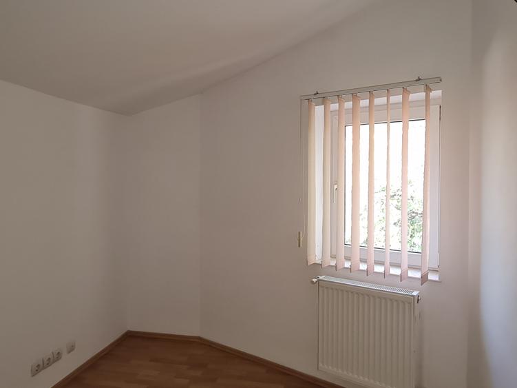 Spatiu birou - 5 camere - Universitate - 9