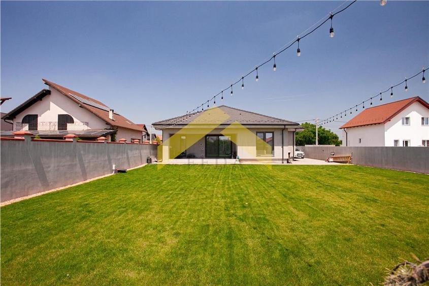 Casa noua la sol de vanzare in Livada - 25