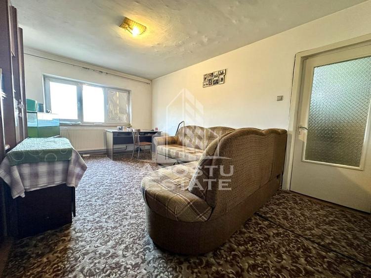 Apartament 2 camere, decomandat, zona Soarelui - 2