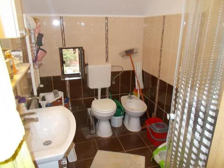 Vila, Sanandrei, central, 5 camere, 160mp utili, 836mp, un loc placut si linistit in zona centrala - 9