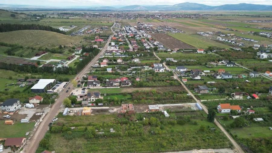 Teren intravilan - 6