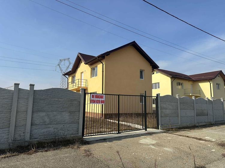 Casă cu 4 camere în Drăgoeni