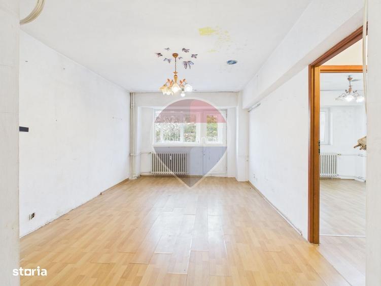 Vanzare Apartament 3 Camere, Boxa+Parcare, La 7 Minute de M. Crangasi