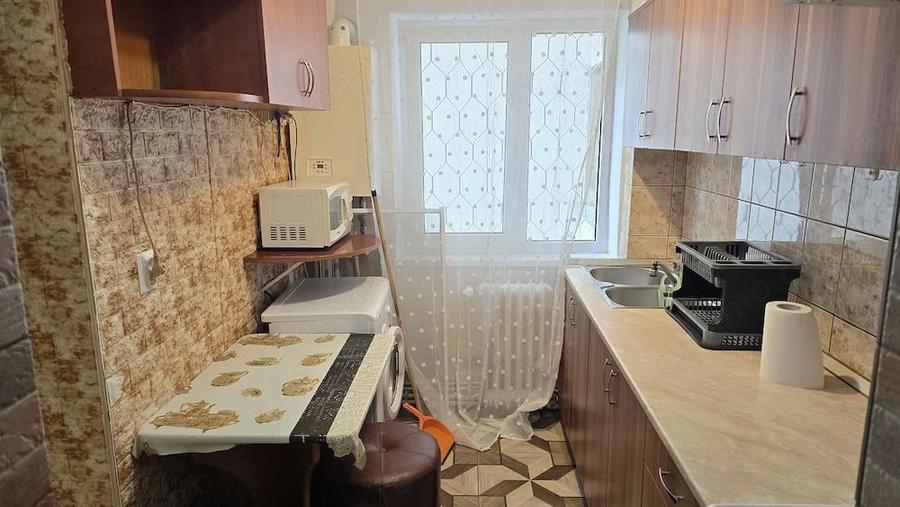 Inchiriez apartament cu 2 camere in Deva, Bld. Dacia, parter, intrari separate, mobilat - 2