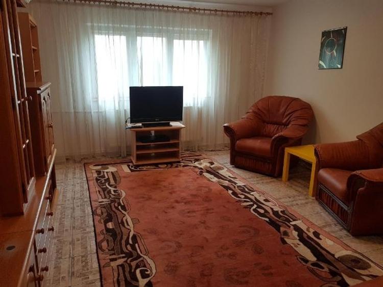 Apartament cu 3 camere decomandat în Sebastian - 1
