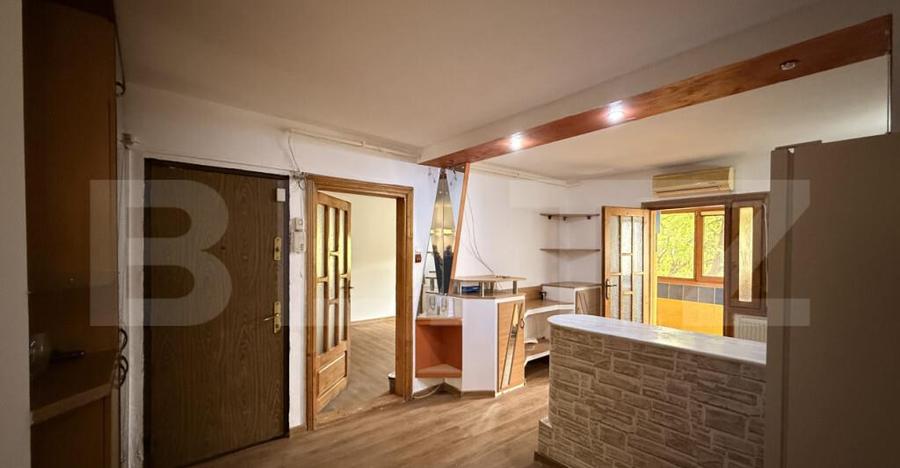 Apartament 3 camere decomandat, et. 1, 72 mp, zona 1 Mai - 4