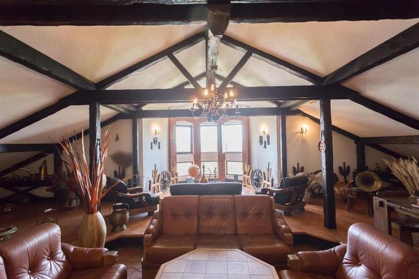 Vila pe malul Lacului Snagov, Piscina, 2 Foisoare, Garaj - 22