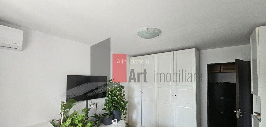 Apartament cu 3 camere de vanzare in zona Chibrit/1 Mai/C... Apartament cu 3 camere de vanzare in zona Chibrit/1 Mai/C...