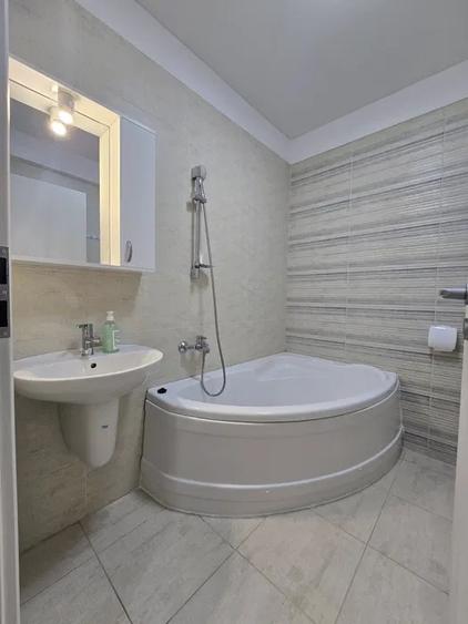 Apartament 2 camere, decomandat, 50 mp, centrala, ac, Rezervelor 56 - 8