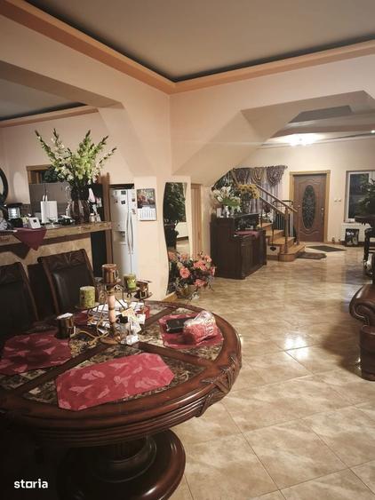 Casa impozanta in inimaSibiului,8camere ,saseasca,mobilier de colectie - 2