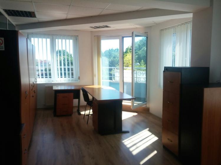 Capitol - Sala Sporturilor, spatiu birou 88 mp. + terasa 15 mp. - 9