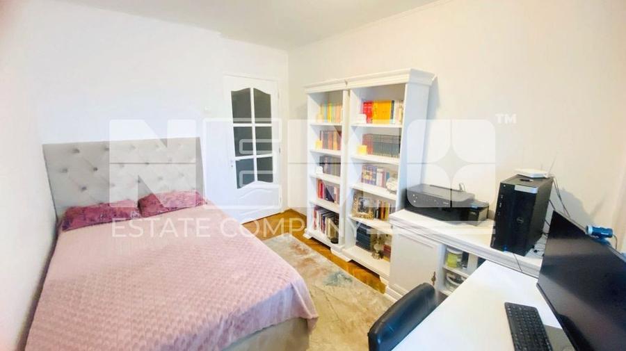 Apartament cu 4 camere decomandat în George Enescu
