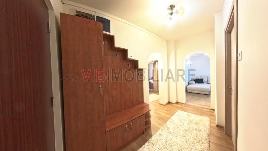 Apartament cu 3 camere decomandat în Vitan Mall