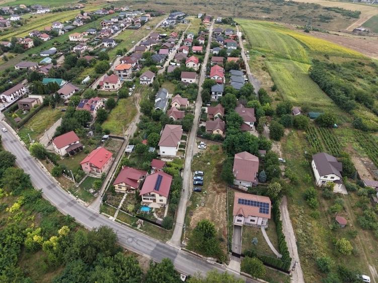 VÂND TEREN INTRAVILAN - 1000 MP - COMUNA REDIU, SAT BREAZU, JUDETUL IASI - 1