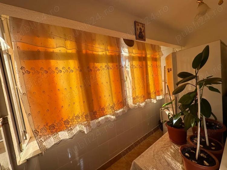 Apartament cu 2 camere decomandat în Micro 19