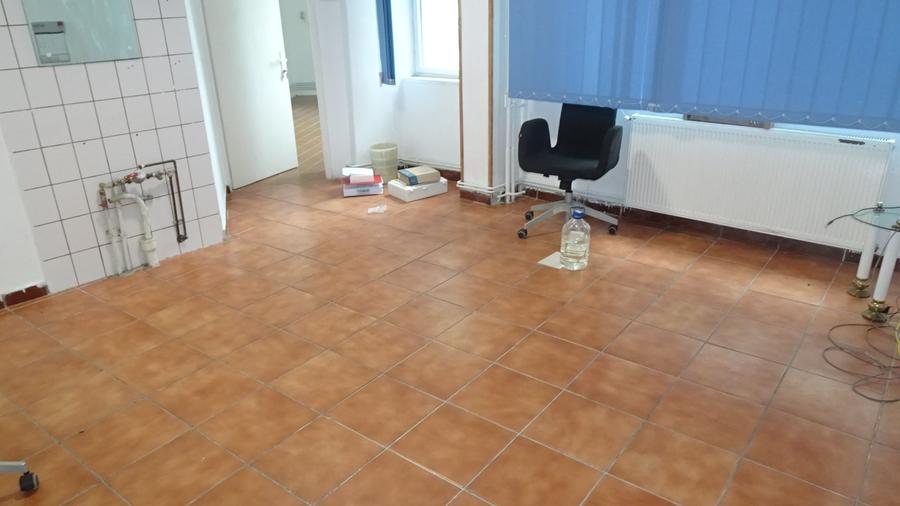 Vand spatiu comercial in Deva, zona ultracentrala ( I. Creanga), 70 mp - 6