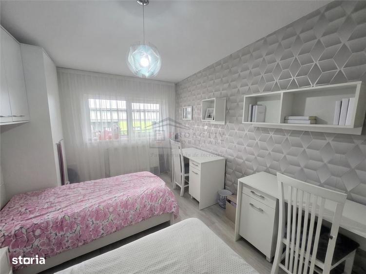 Apartament cu 3 camere decomandat în Sfântu Ilie