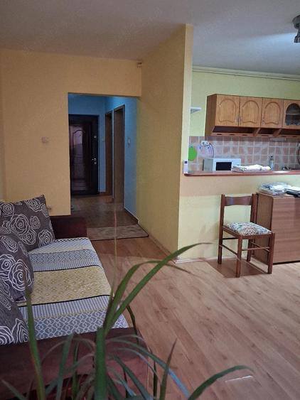 Apartament cu 2 camere nedecomandat în Dâmbovița