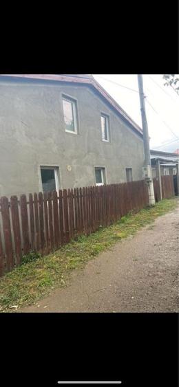 Vand proprietate Casa - 1