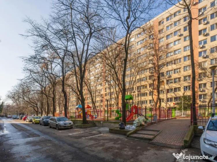 Titan, Parc IOR, Park Lake, str. Reconstructiei, Comision 0 - 1