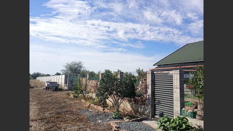 Teren de vânzare – Sat Costi, Zona „Casa cu bunici” -preț special! - 2