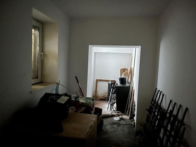 Vand apartament demisol, zona eminescu, proprietar - 6